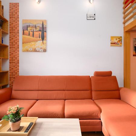 Urban View Apartment With Free Parking Ljubljana Exterior photo