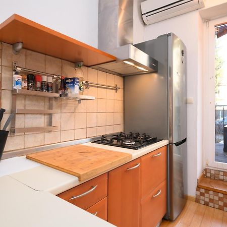 Urban View Apartment With Free Parking Ljubljana Exterior photo